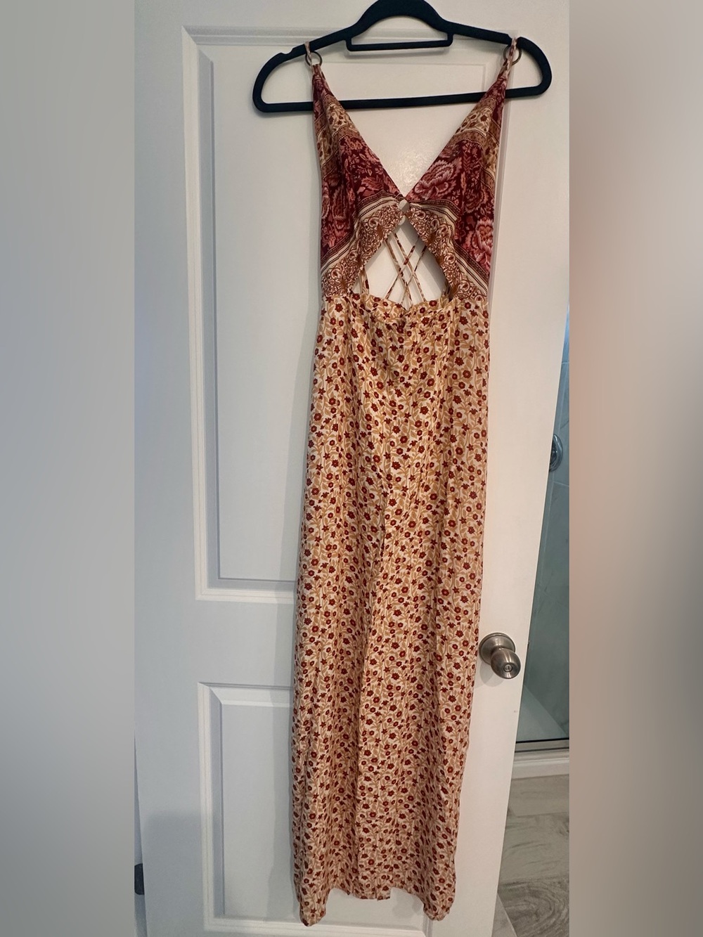 FARM Rio Floral Cutout Maxi Dress Size M. Like new